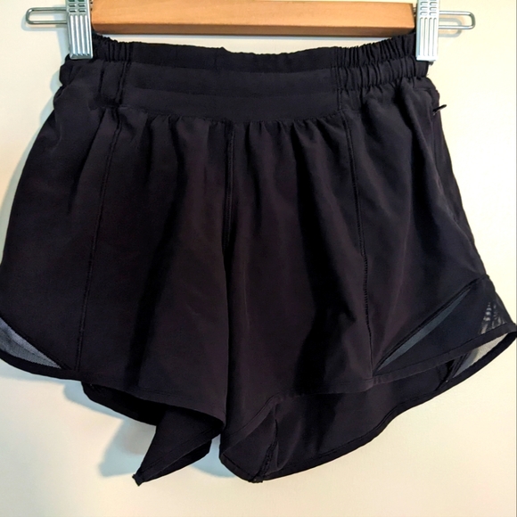 Lululemon shorts size 2 - Picture 1 of 2